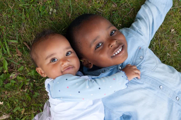 Lachende Afrikaanse kinderen — Stockfoto