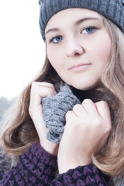 Winter fashion portrait — Stock Photo, Image