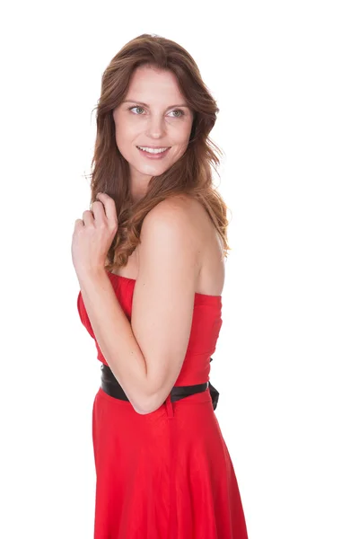 Mujer joven en vestido rojo — Foto de Stock