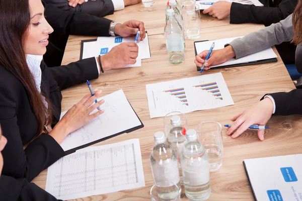 Empresarios en reunión — Foto de Stock