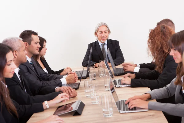 Empresários em reunião — Fotografia de Stock