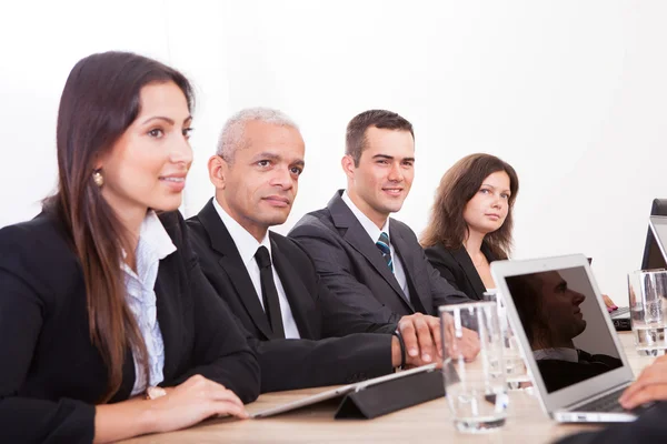 Empresários em reunião — Fotografia de Stock