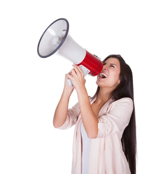 Mujer gritando en un fuerte granizo — Foto de Stock