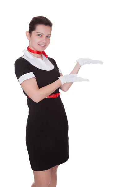 Hübsche Flugbegleiterin oder Hostess — Stockfoto