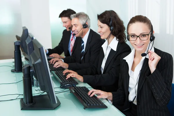 Operadores de call center — Fotografia de Stock