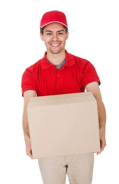 Courier leverera ett paket — Stockfoto