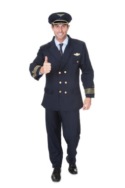Kendine güvenen pilot portresi