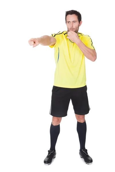 Soccer judge whistling — Stock Photo, Image