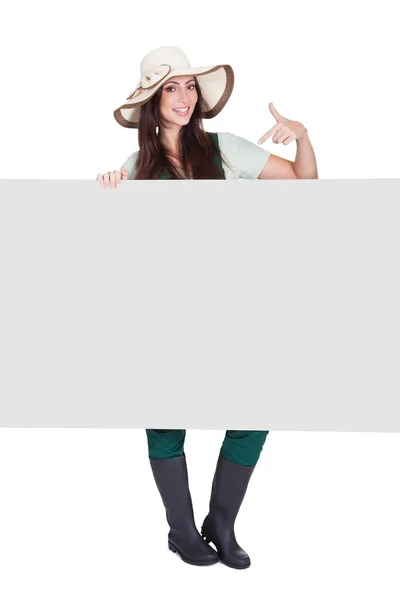 Pretty Woman Holding Blank Placard — Stock Photo, Image