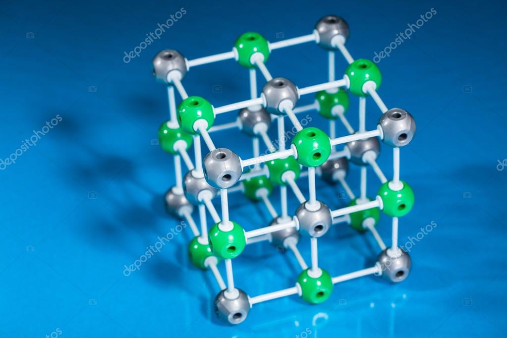 Натрий молекулярное строение. NACL Molecular structure. Молекула NACL. Кристаллическая решетка NACL. Молекулярная модель хлорида натрия.