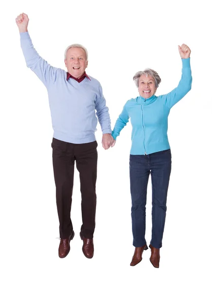 Porträt eines älteren Paares beim Tanzen — Stockfoto