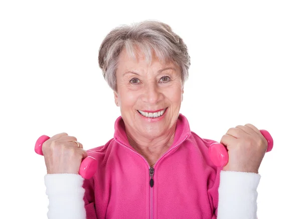 Portrait d'une femme âgée exerçant — Photo