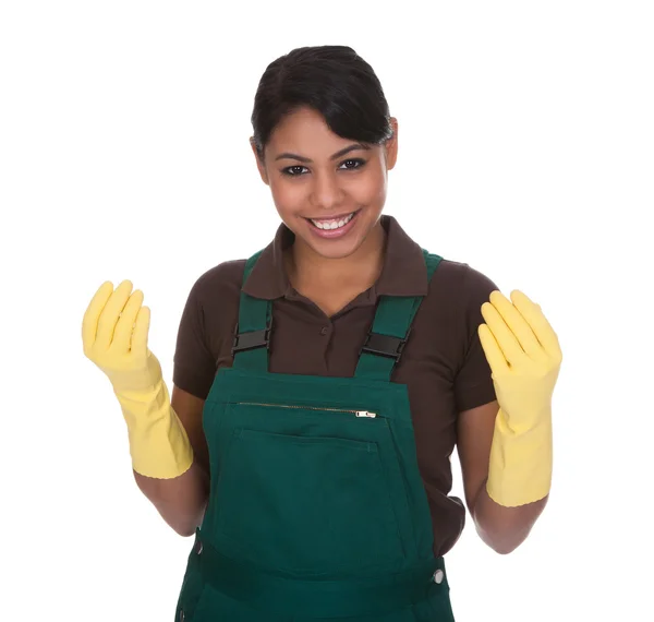 Joven mujer Gardner usar guantes — Foto de Stock