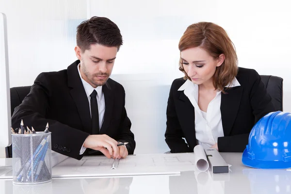 Portrait of two sincere architects — Stock Photo, Image