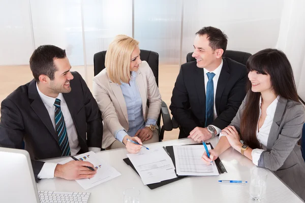 Unternehmensteam im Porträt — Stockfoto