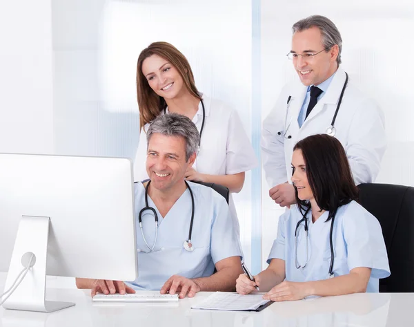 Group Of Doctors Working Together — Stock Photo, Image