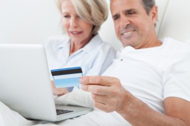 mutlu çift online alışveriş