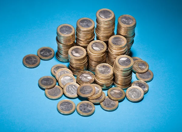 Стопка золотых монет — стоковое фото