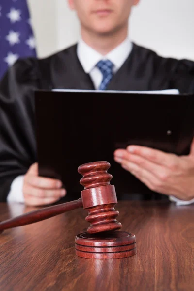 Male Judge In Courtroom — Stock Photo, Image