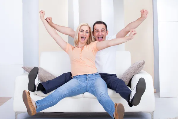 Portrait of happy couple — Stock Photo, Image