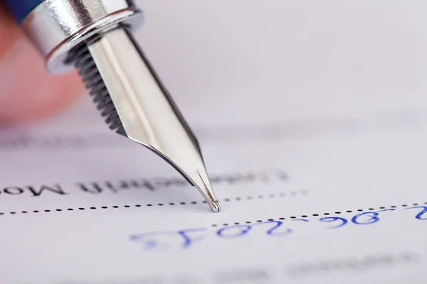 Businessman Writing With Ink Pen — Stock Photo, Image