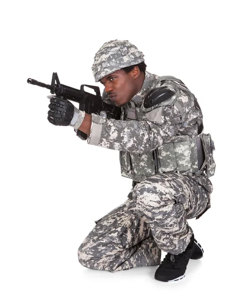 African Soldier Aiming With Gun — Stock Photo, Image