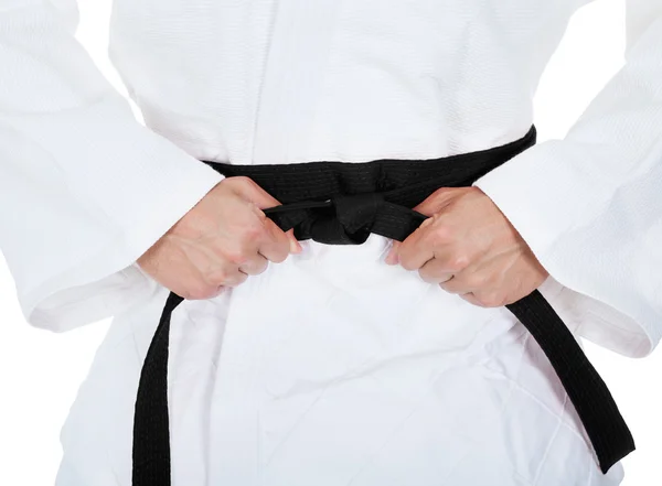 Junger Mann praktiziert Karate — Stockfoto