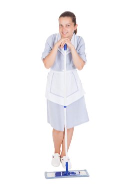 genç hizmetçi paspas ile Zemin Temizleme