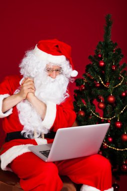 laptop seyir santa portresi