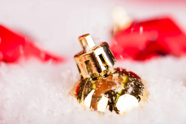 Zlatý dekorační Vánoční cetka — Stock fotografie
