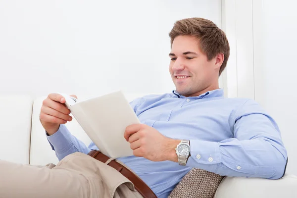 Young Man Reading Book — Stock Photo, Image