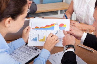 grafik analiz iş adamları