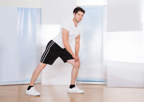 Young Man Exercising — Stock Photo, Image