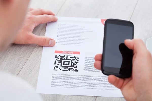 Man Scanning Barcode — Stock Photo, Image