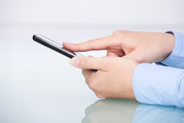 iş kadını holding cep telefonu