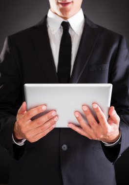 Dijital tablet vasıl arıyor işadamı