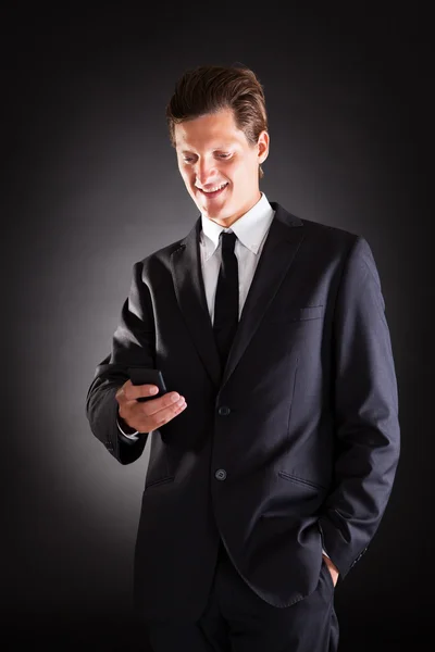 Man Looking At Cellphone — Stock Photo, Image