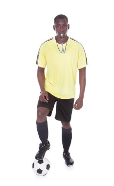 Futbol hakem topu ve ıslık ile