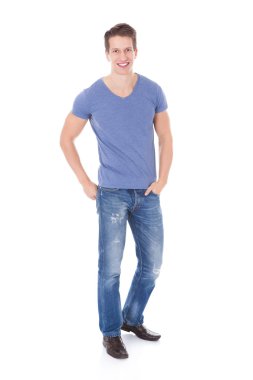 izole geçici işçi olarak akıllı genç adam portresi