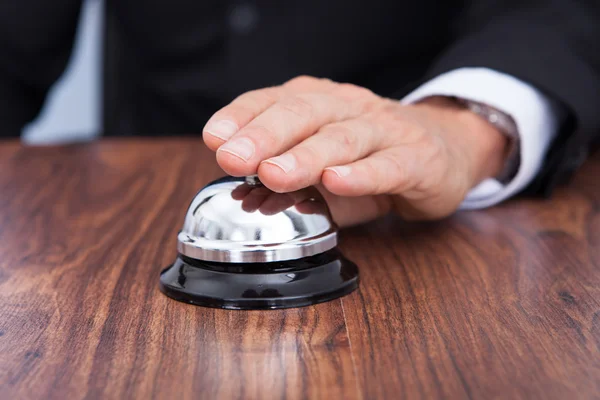 Primer plano de la campana de servicio de timbre de mano — Foto de Stock