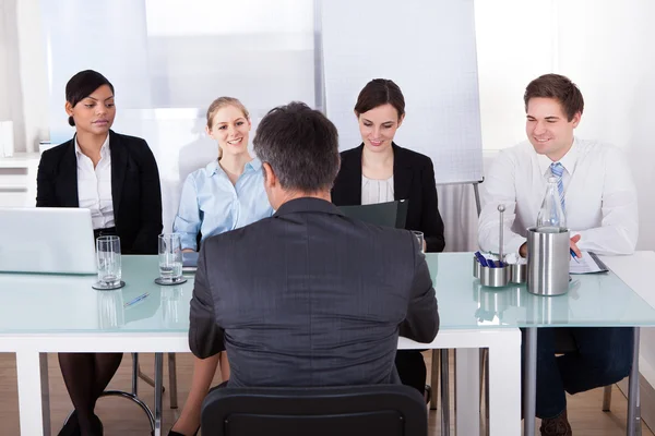 Empresarios en una reunión — Foto de Stock