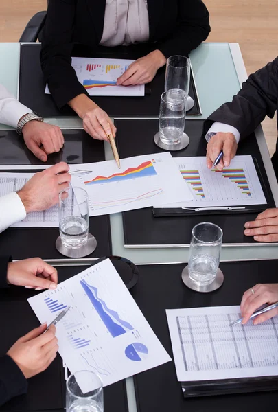 Group Of Businesspeople Discussing Plan In Office — Stock Photo, Image