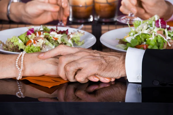 Senior Couple Touching Hands — Stock Photo, Image