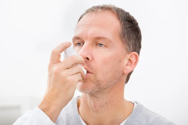Man With Asthma Inhaler — Stock Photo, Image