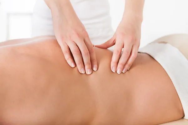 Man Getting Spa Treatment — Stock Photo, Image