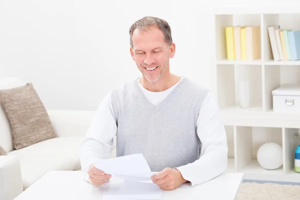 Man Holding Document — Stock Photo, Image