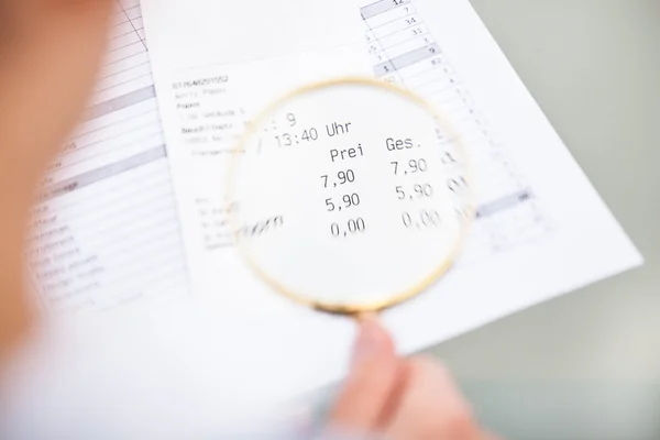 Hand With Magnifier And Document — Stock Photo, Image