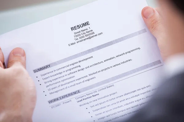 Businessperson Holding Resume — Stock Photo, Image