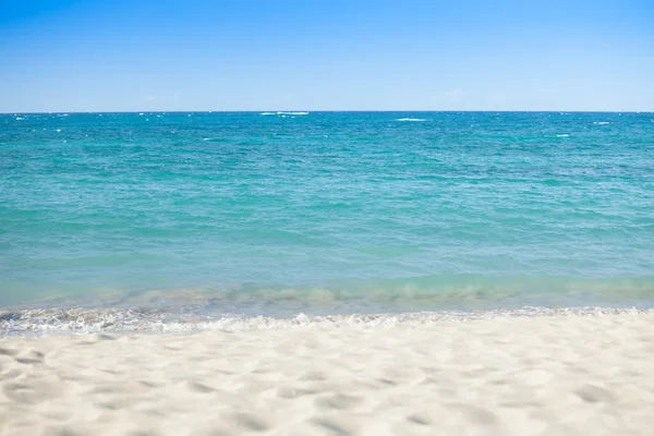 Hermosa vista al mar en la playa —  Fotos de Stock