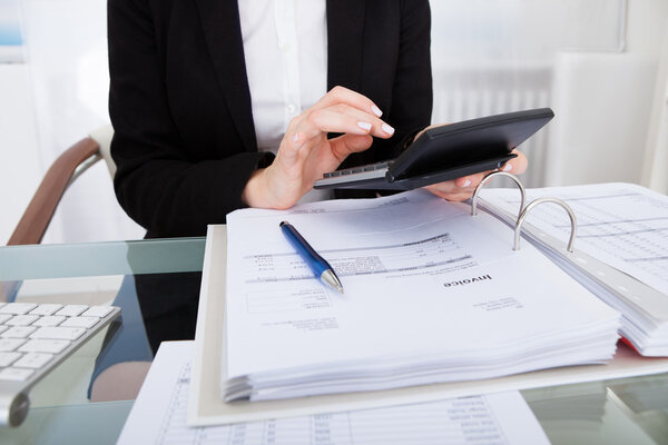 Предпринимательница расчета счетов
